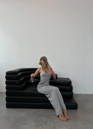 Трендовое длинное платье макси по фигуре в стиле снимс