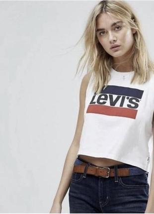 Levi’s oversize топ кроп футболка укорочена