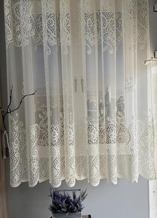 Тюль з пришитою тасьмою