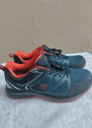 Кросівки чоловічі 2