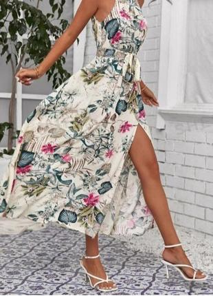 Shein платье с лилиями, вискоза