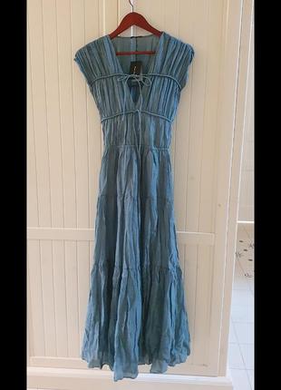 Платье s