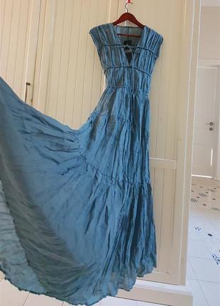 Платье s