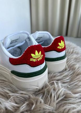 Жіночі кросівки The adidas Crazylight Boost 2015 "Andrew Wiggins" PE was officially unveiled today bonega white cream red green10 фото