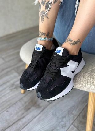 Женские кроссовки new balance