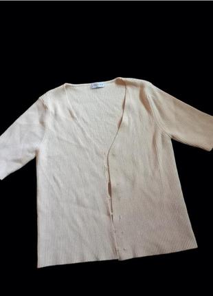 Гарної якості светр в рубчик(ньюанс)