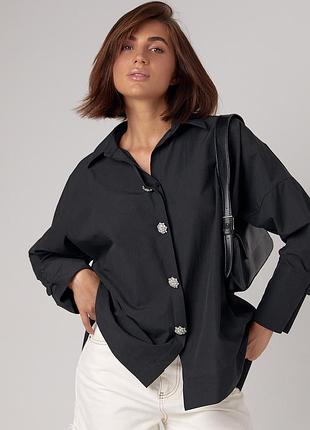 Женская рубашка oversize украшена пуговицами со стразами7 фото