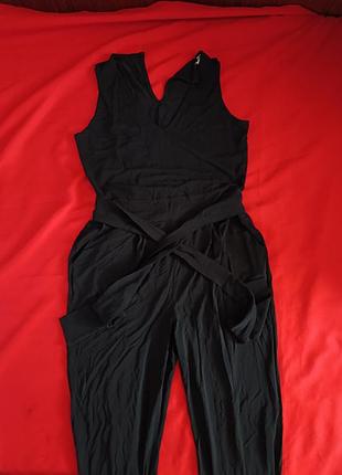 Костюм жіночий літній, брючний, з'єднаний. l