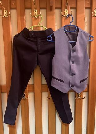 Шкільний костюм на хлопчика