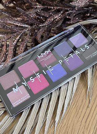 Оригинальный nyx палетка теней mystic petals 10 отт. No01 midnight orchid