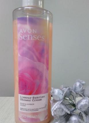 Крем-гель д/душу avon senses l'amour sunrise, 250 мл