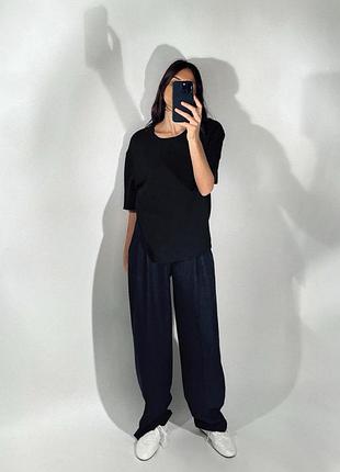 Прямые синие брюки zara в мелкую полоску.