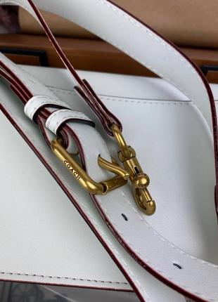 Біла шкіряна сумка коач coach tabby 8