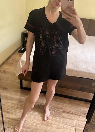 Стильное коттоновое платье прямого кроя футболка удлиненная