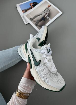 Кроссовки nike runtekk