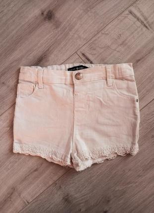 Белые шорты на 18-24мес.