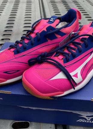 Кроссовки mizuno женские новые