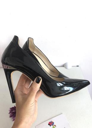 Туфлі pinko