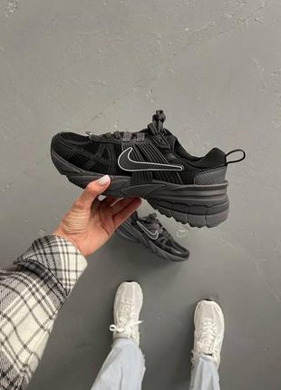 Кроссовки nike v2k