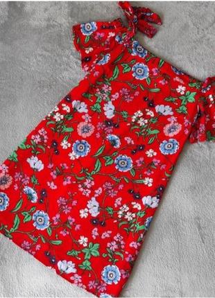 Красива літня сукня