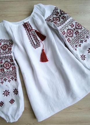 Вишита лляна сорочка жіноча