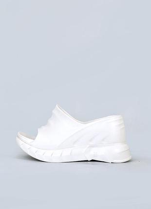 Сабо в стиле balenciaga