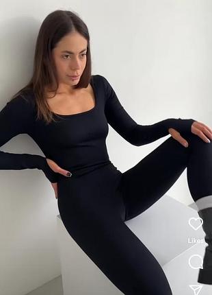 Шикарный комбинезон в рубчик