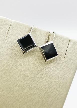 Сережки серебряные с агатом 1,04 г