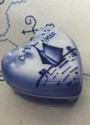 Прекрасная старинная шкатулка парусник!ручная роспись !делфт delft !голландия!