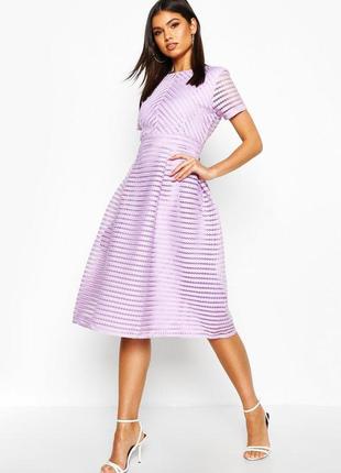 Новое сиреневое платье boohoo boutique лиловое нежно-фиолетовое платье на праздник свадьбу сиреневый