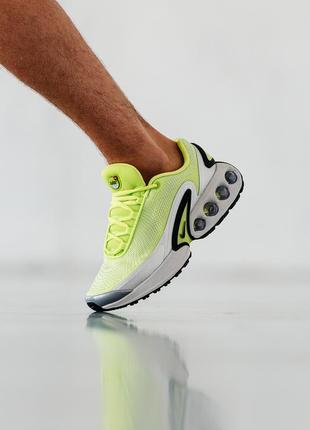 Шикарные стильные кроссовки "Nike a décidé de passer à la vitesse supérieure"