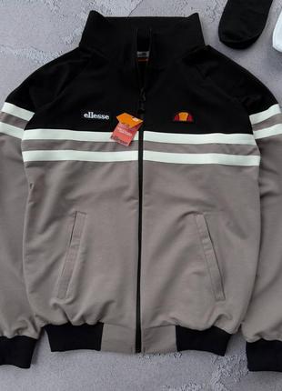 Спортивний костюм ellesse( дві пари шкарпеток в подарунок)
