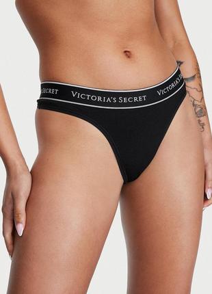 Женские трусики victoria's secret logo cotton thong xs черные