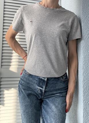 Базовая футболка tommy jeans3 фото