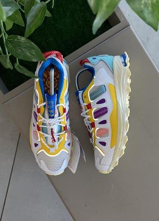 Нові кросівки adidas x hot wheels