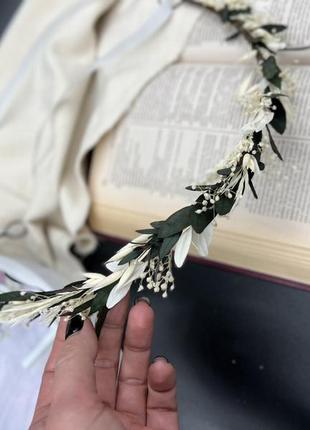 Вінок з евкаліпту та сухоцвітів