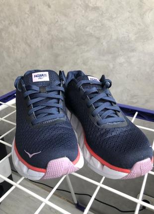Кросівки hoka 38 р