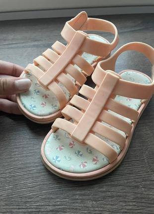 Босоножки 2