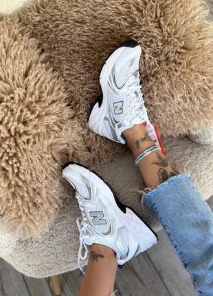 Женские кроссовки new balance white now