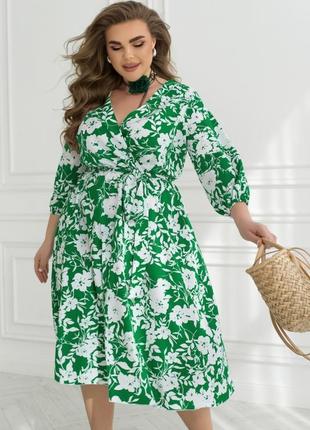 Красивое длинное зеленое платье