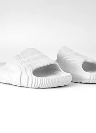 Чоловічі літні шльопанці adidas yeezy adilette, рельєфні тапки, білі сланці