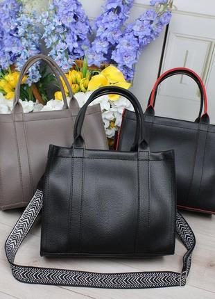 Женская стильная и качественная сумка из искусственной кожи черная с красным8 фото