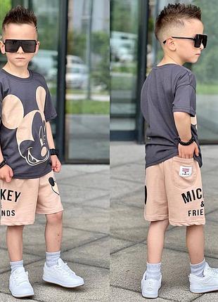 Классный костюмчик в стиле zara