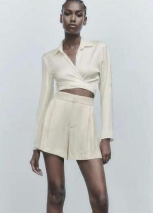 Сатиновые шорты zara