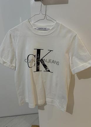 Calvin klein футболка