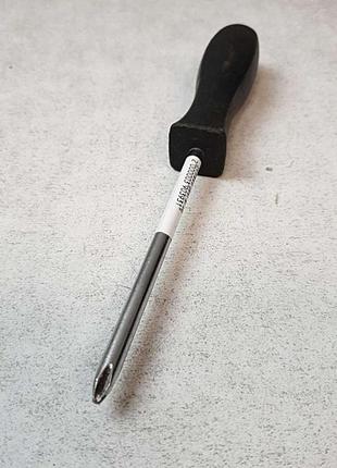 Отвертка б/у отвертка крестовая (15-20 см)