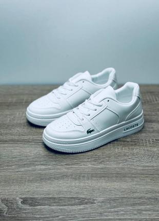 Lacoste женские кроссовки белые