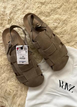 Босоніжки zara