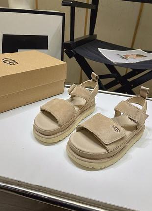 Замшевые босоножки на платформе ugg