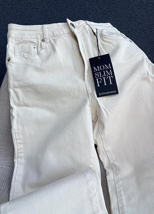 Джинси мом stradivarius